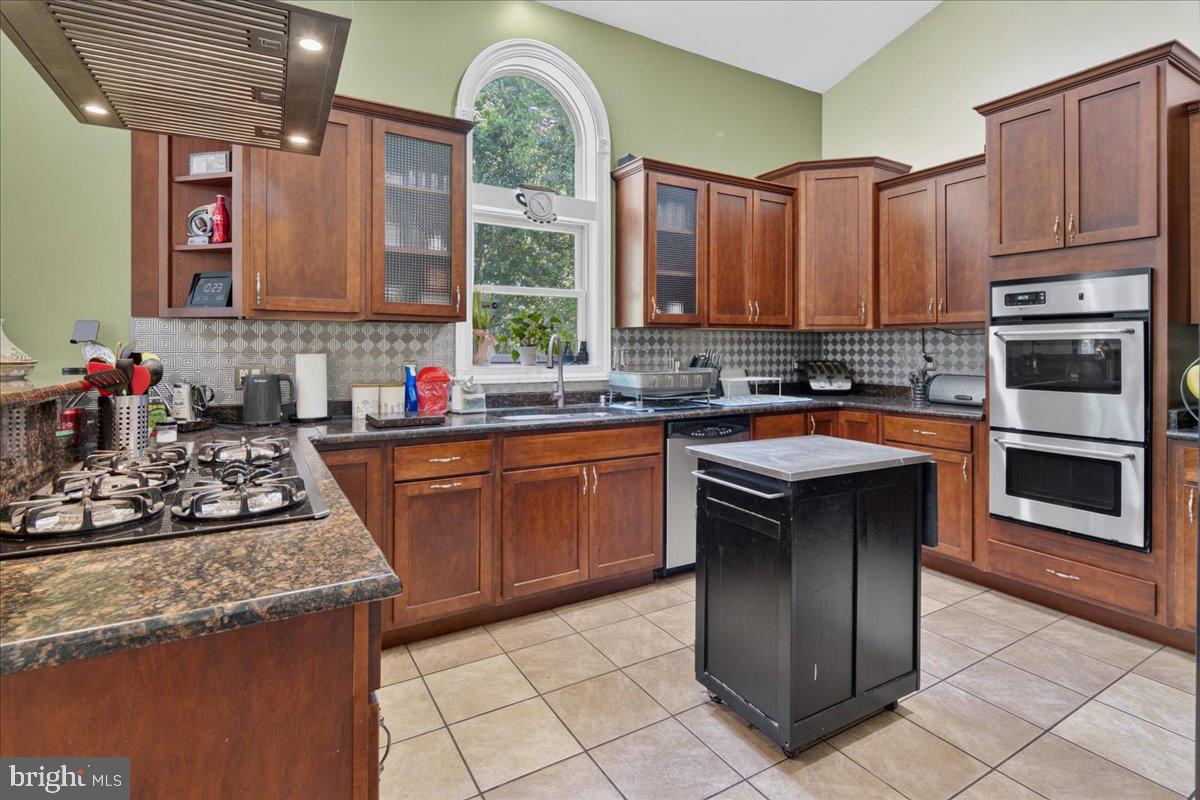 98a Dunns Mill Rd Property Photo 17