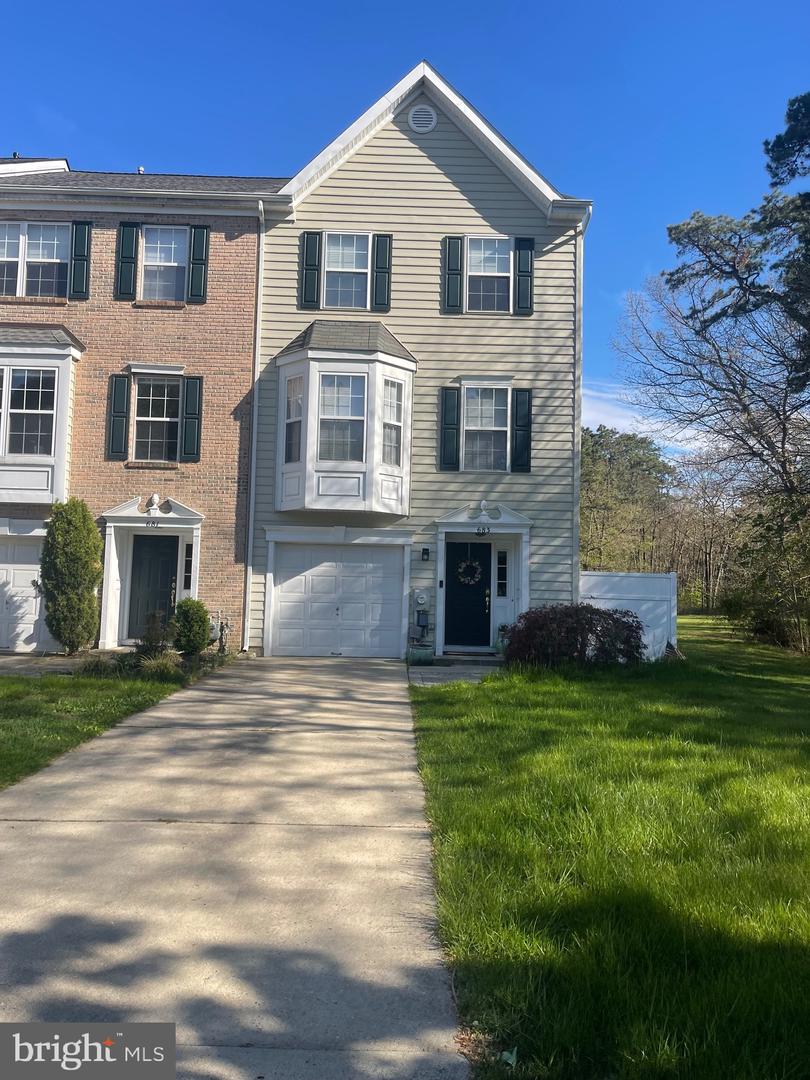 683 Barton Run Blvd Property Photo 1