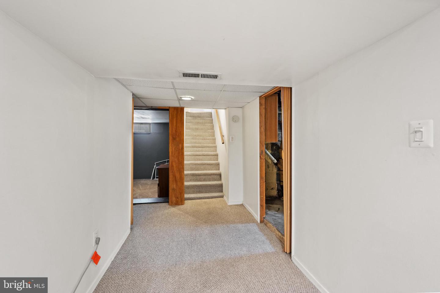 421 Arch St Property Photo 13
