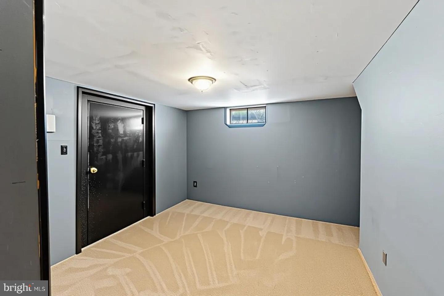 421 Arch St Property Photo 16