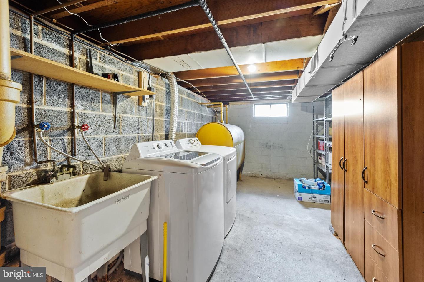 421 Arch St Property Photo 17