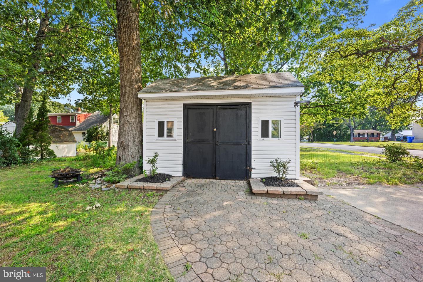 421 Arch St Property Photo 21