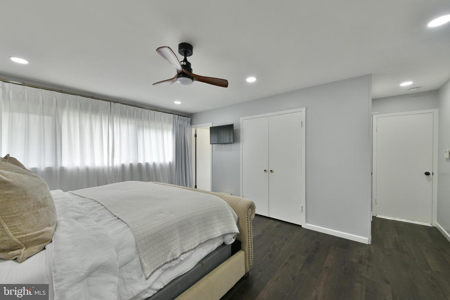 8 Windover Ln Property Photo 27