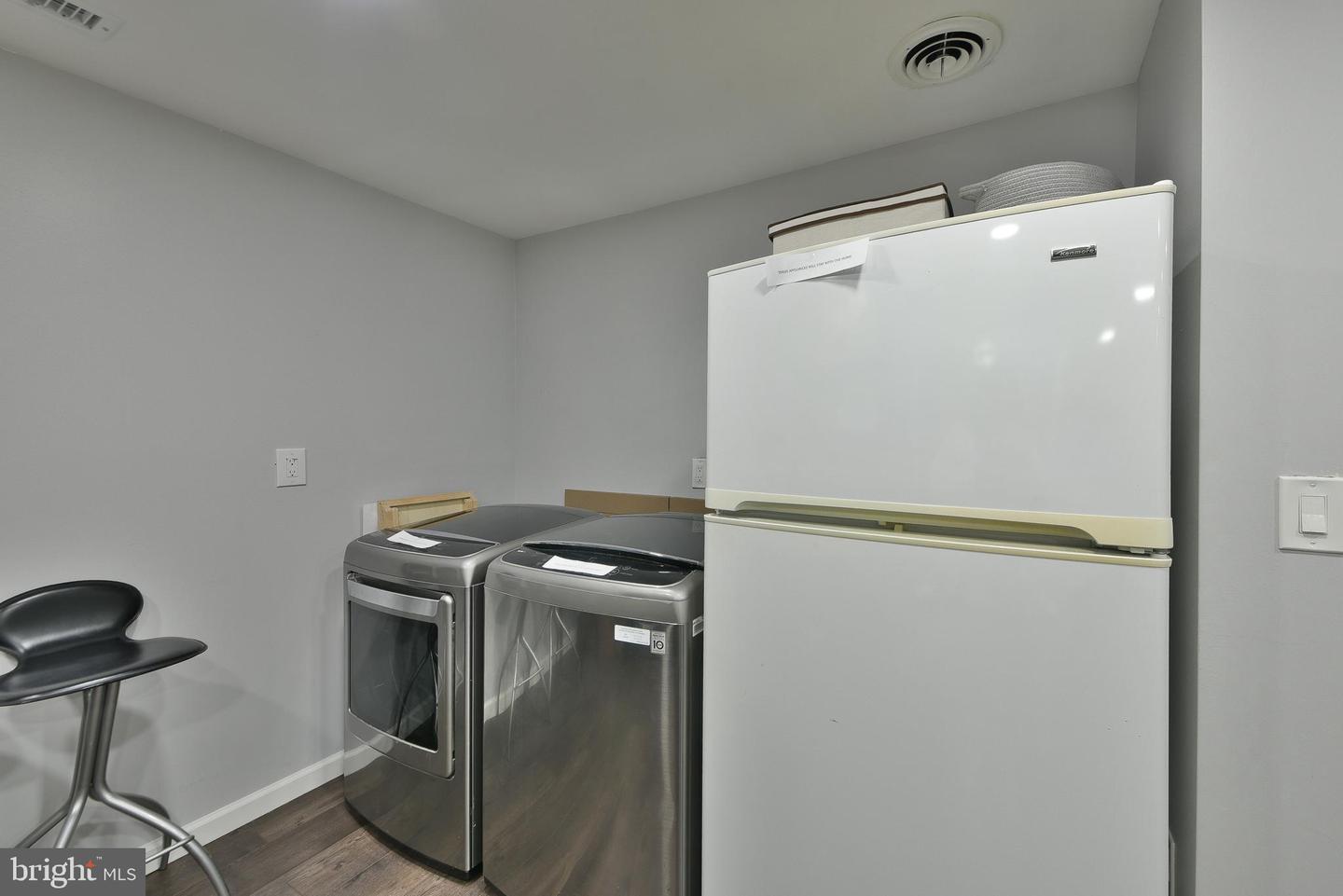 8 Windover Ln Property Photo 34