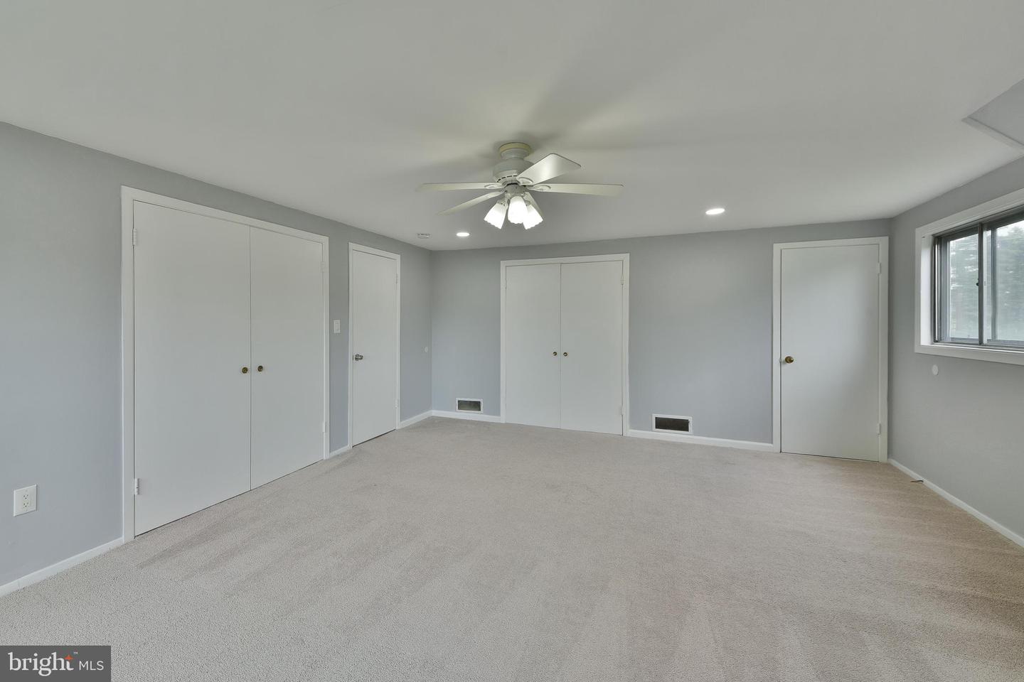 8 Windover Ln Property Photo 41