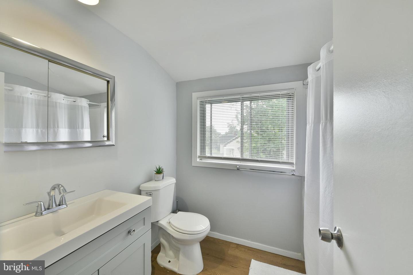 8 Windover Ln Property Photo 47