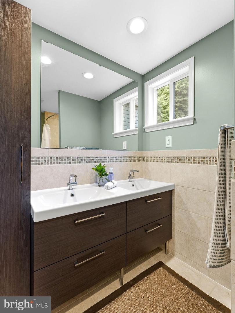 2212 Chestnut Hill Dr Property Photo 28