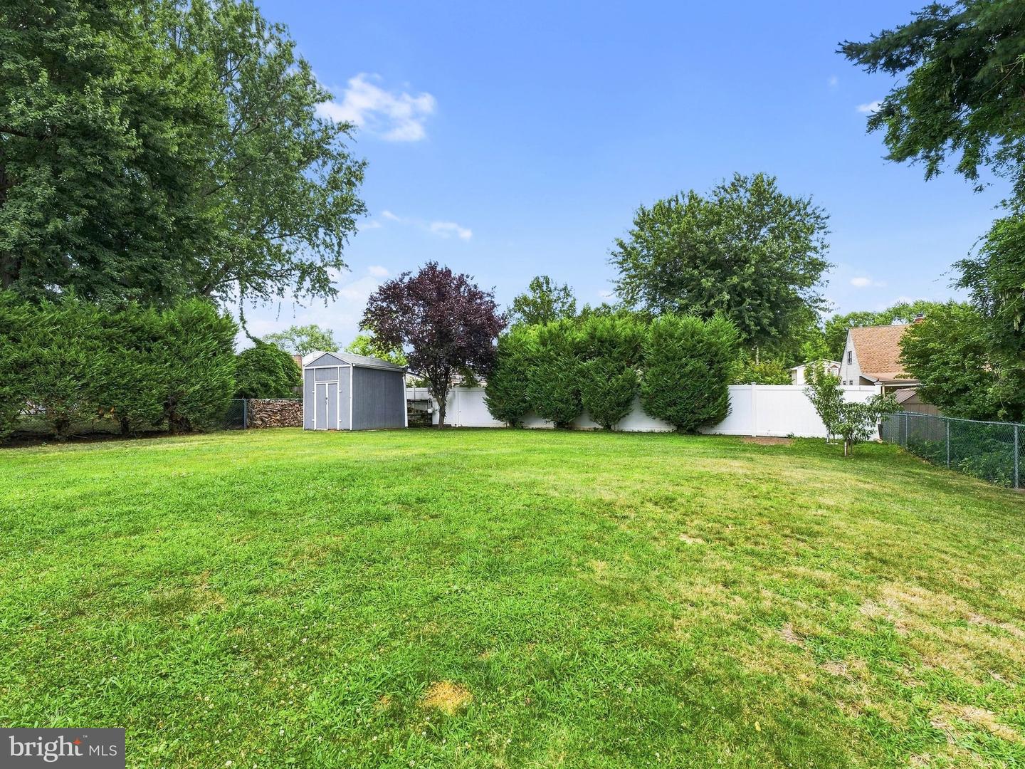 2212 Chestnut Hill Dr Property Photo 36