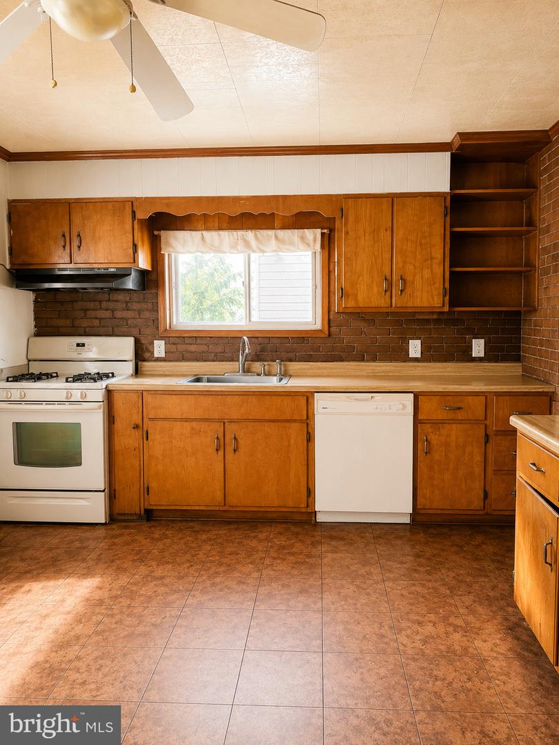 203 Bailey Ave Property Photo 8