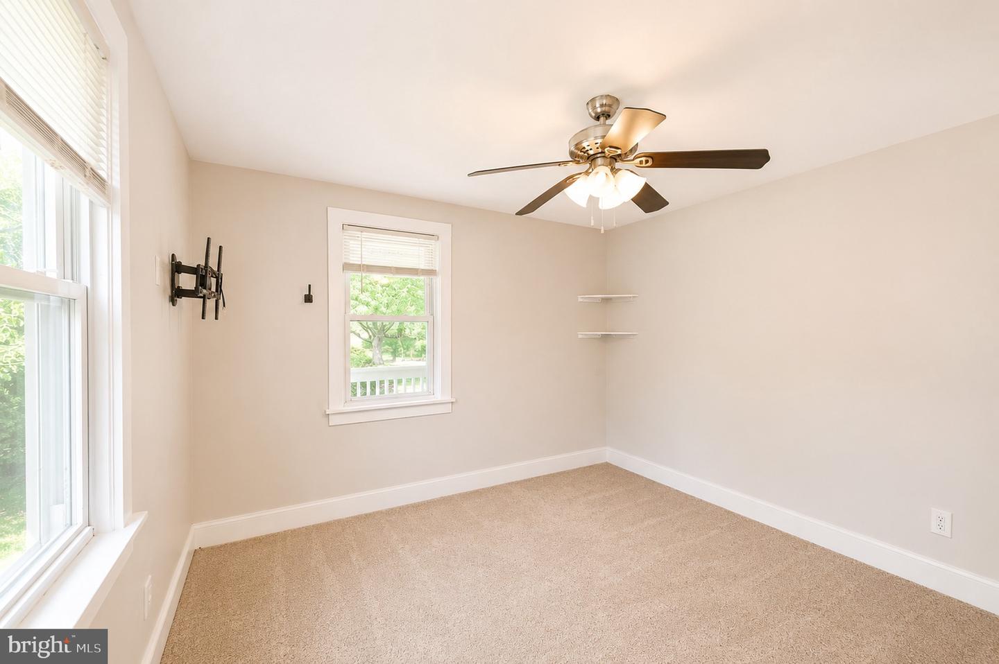 103 S Cedar Ave Property Photo 15