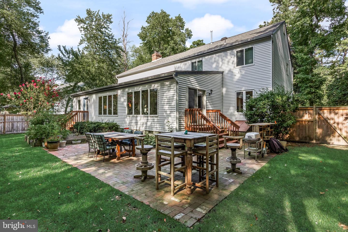 4 Yorkshire Dr Property Photo 32