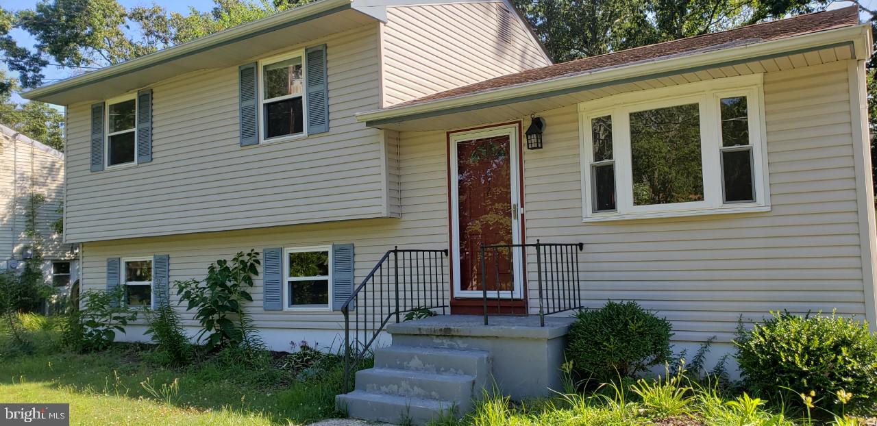 212 CALIFORNIA TRL Property Photo 1