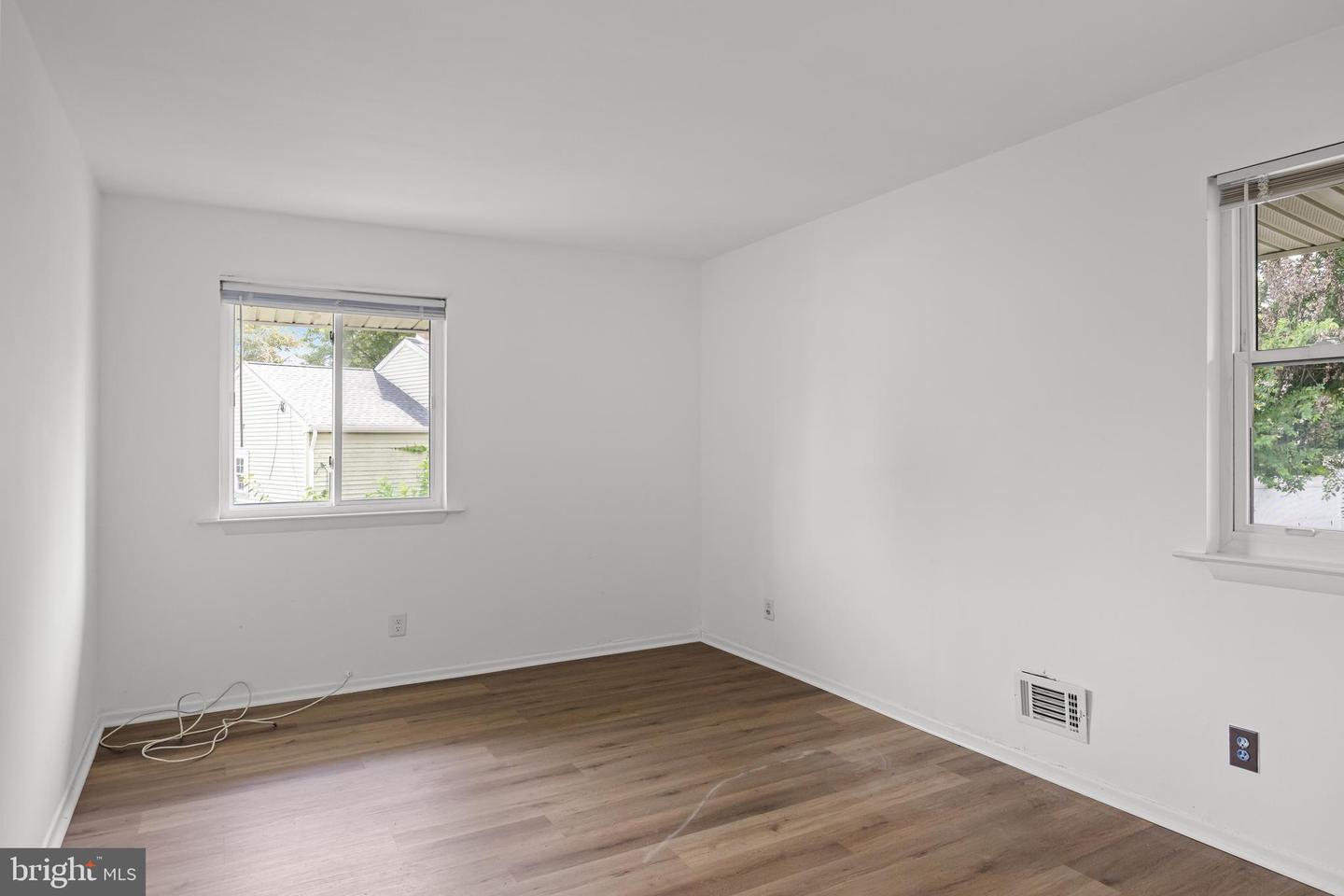 32 Larkin Rd Property Photo 17