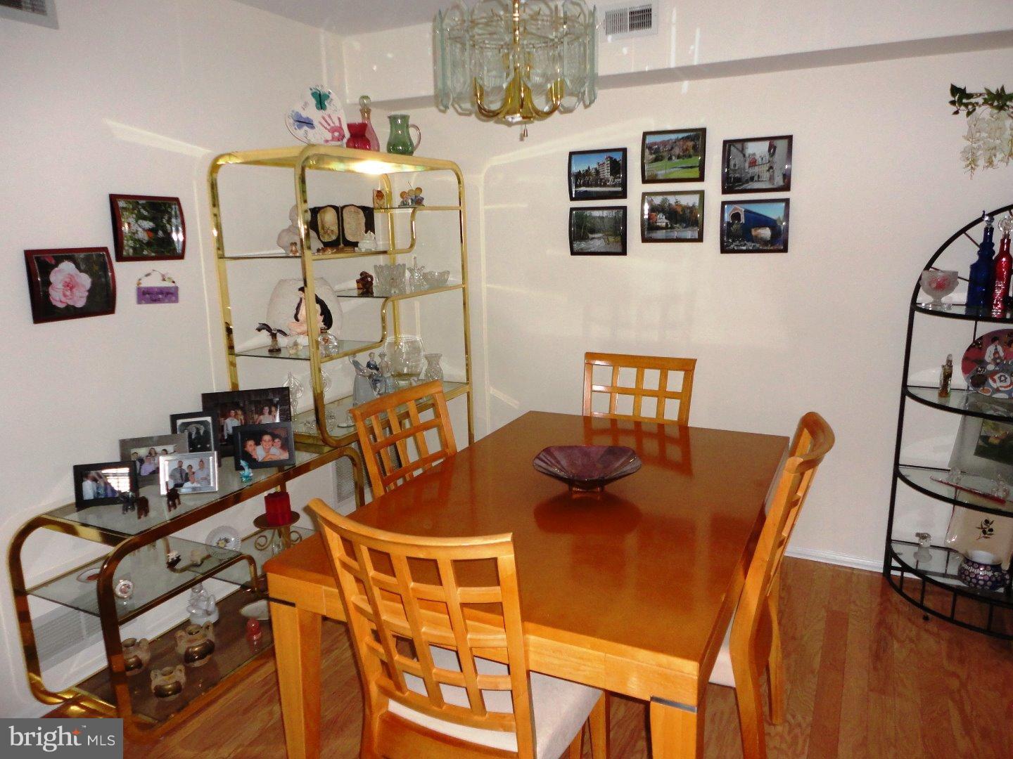 4603a Adelaide Dr Property Photo 3