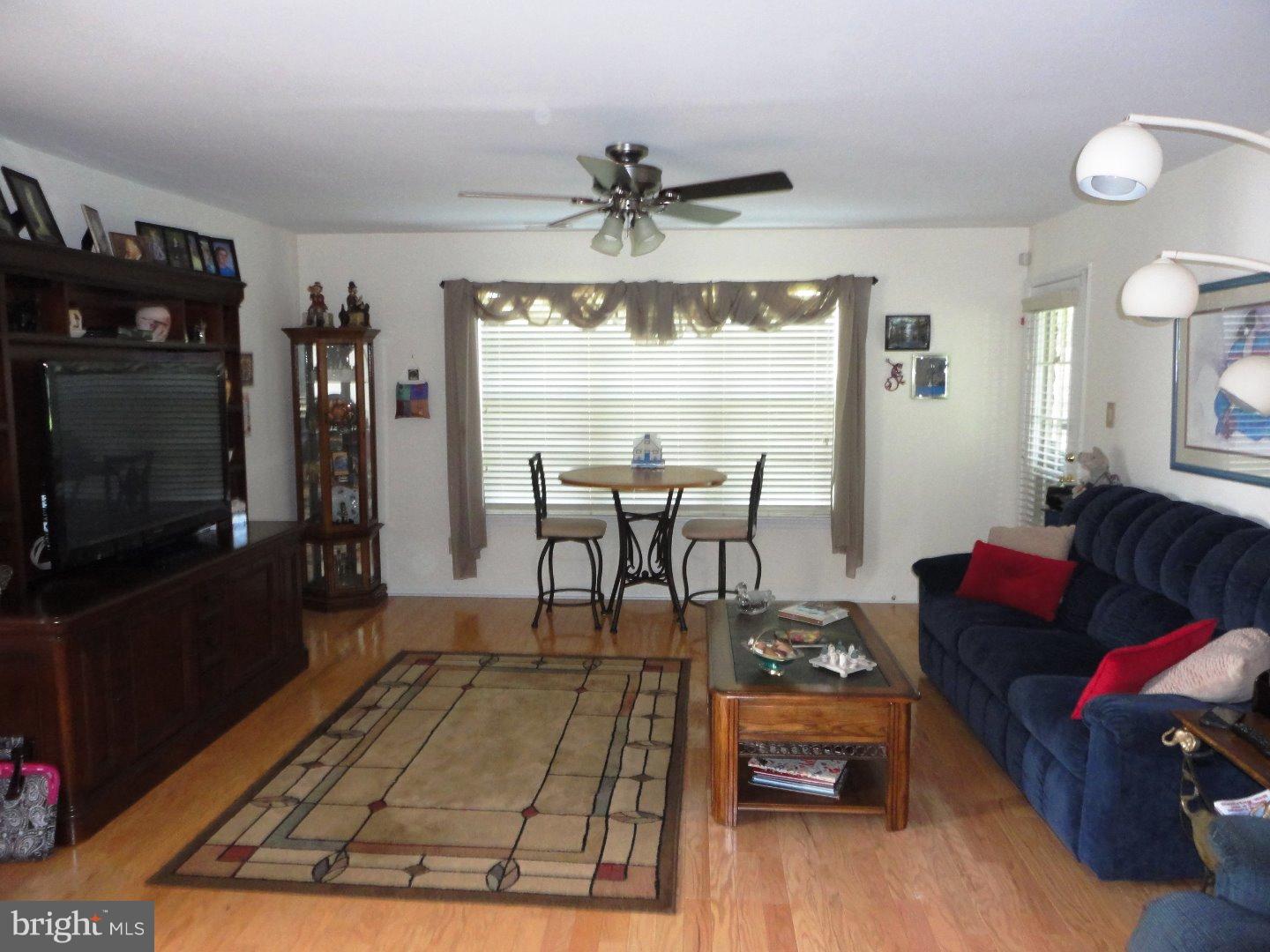 4603a Adelaide Dr Property Photo 4