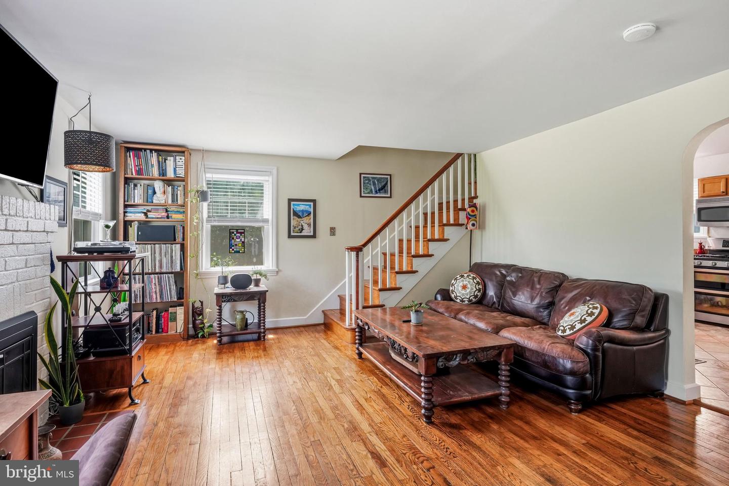 340 Madison Ave Property Photo 6