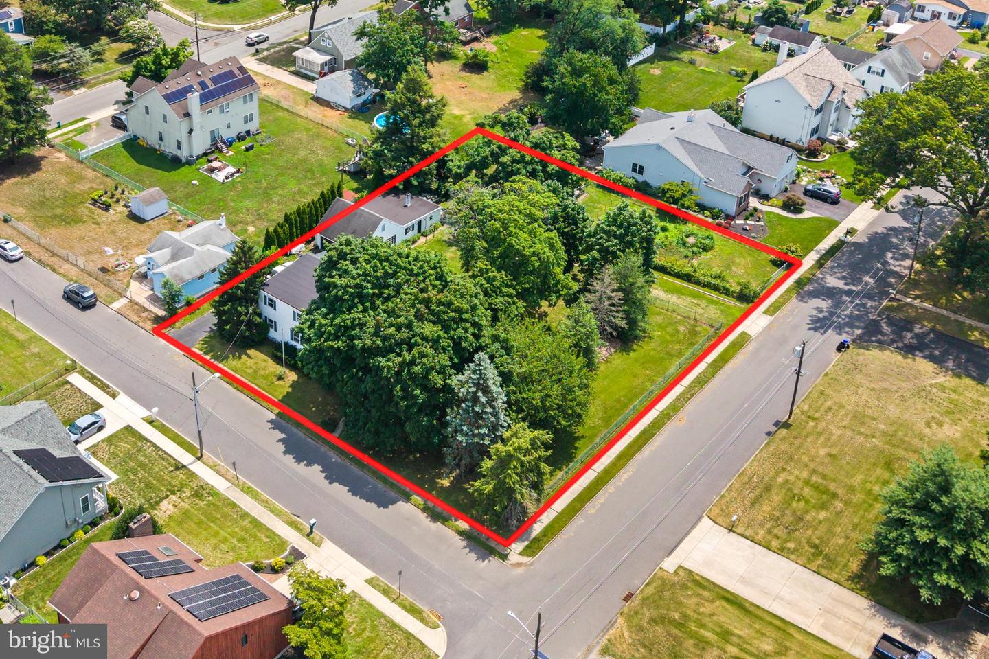 1140 Emerick Ave Property Photo 4