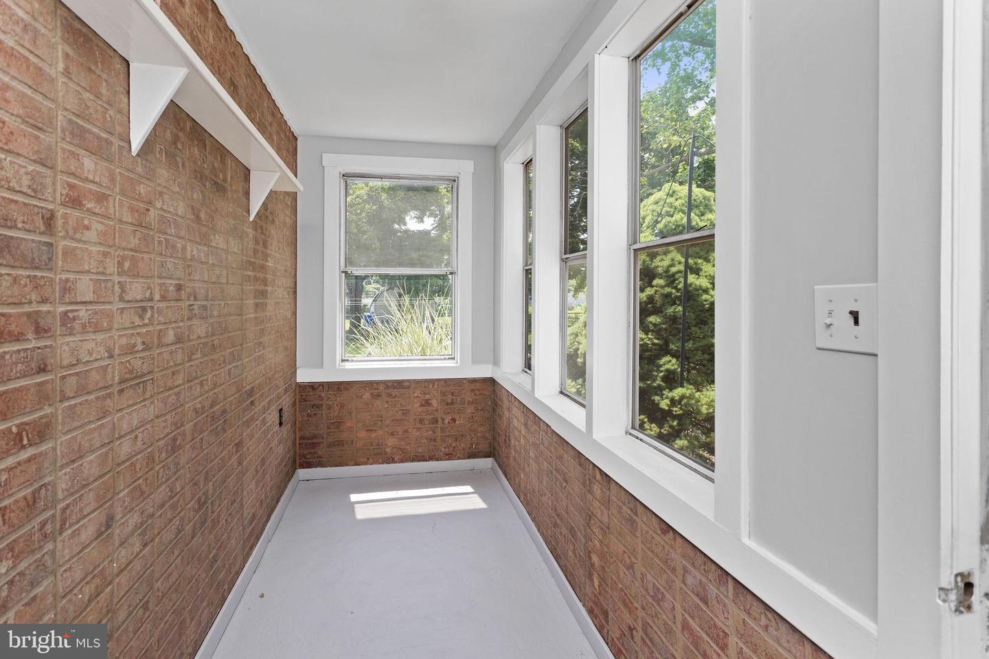 1140 Emerick Ave Property Photo 18