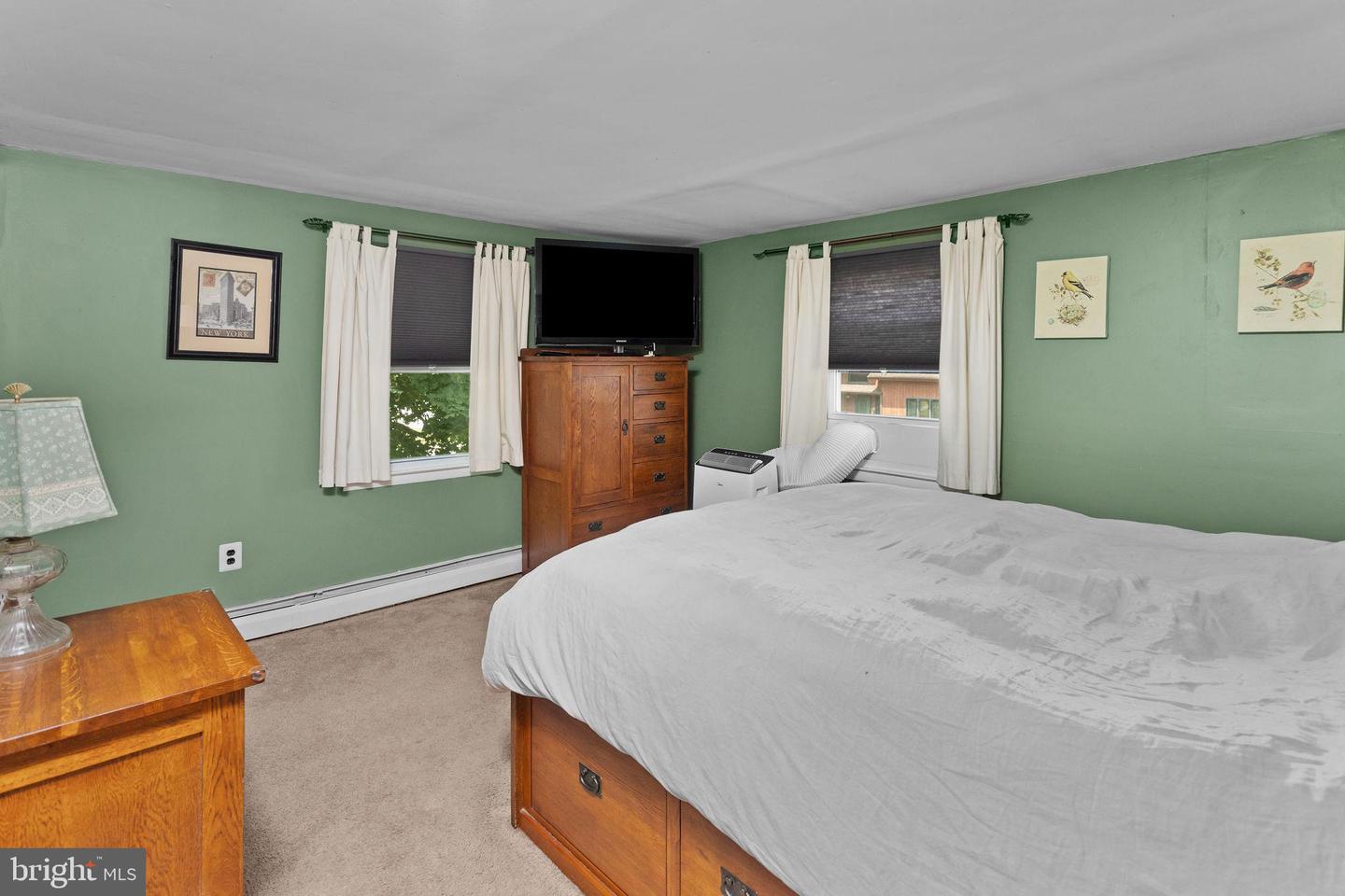 1140 Emerick Ave Property Photo 27