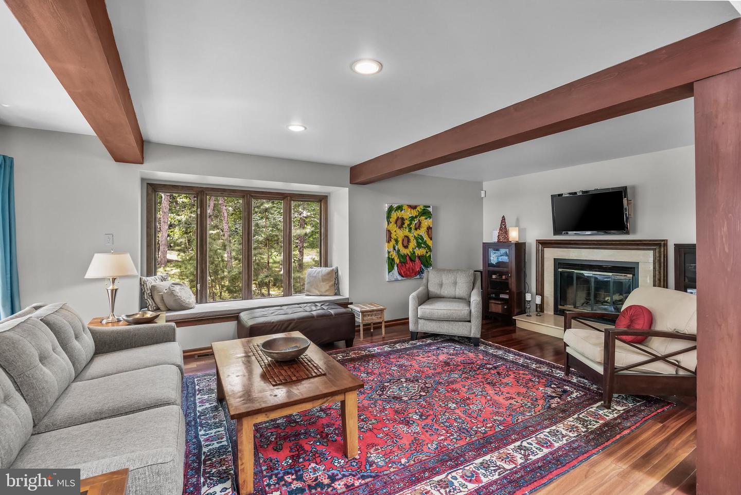 5 Glen Lake Dr Property Photo 9