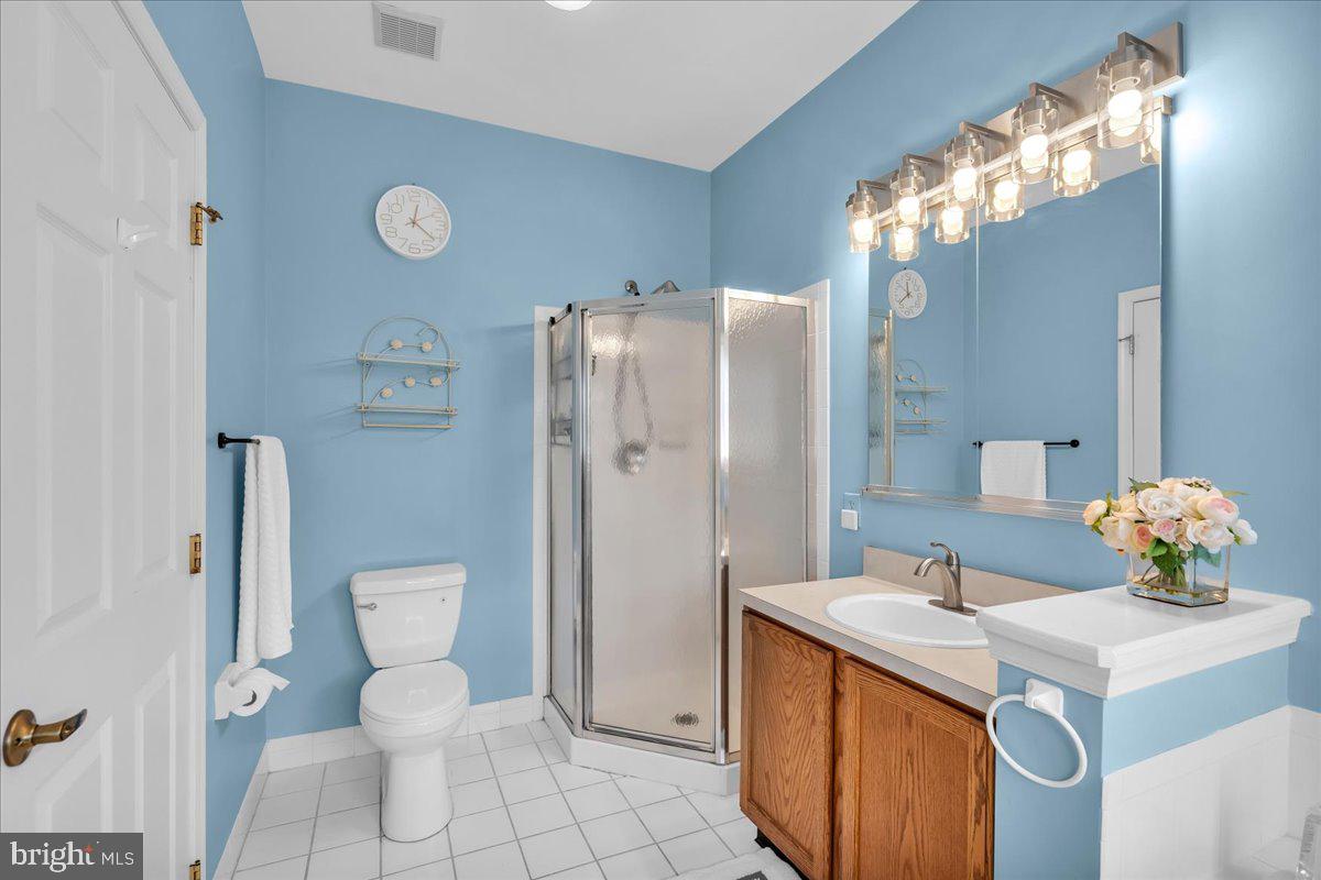 18 Lantern Ln Property Photo 12