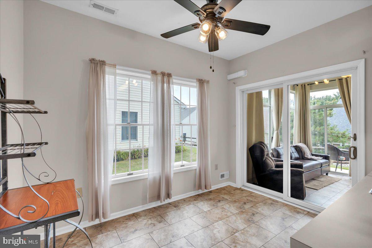 18 Lantern Ln Property Photo 17
