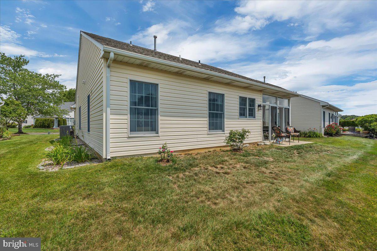 18 Lantern Ln Property Photo 22