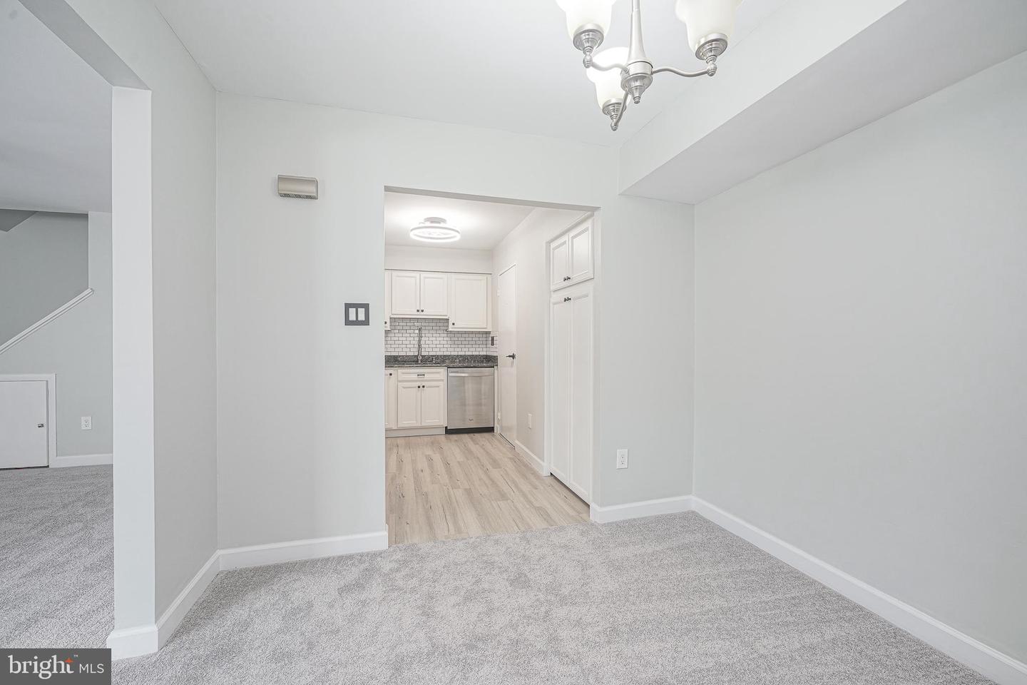 1046 Harbour Dr #1046 Property Photo 9