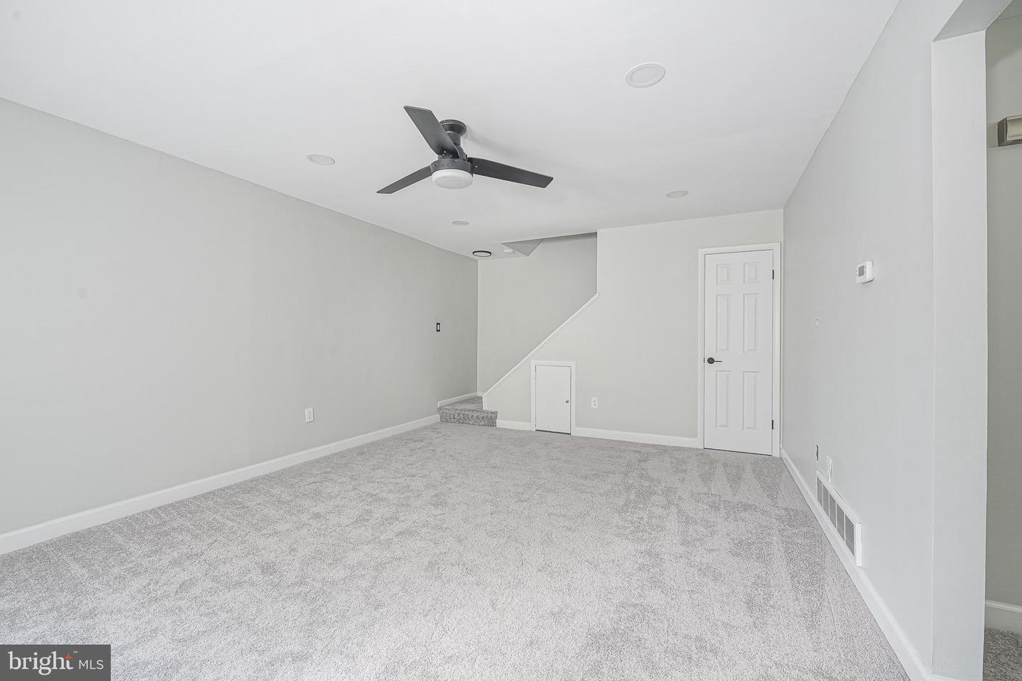 1046 Harbour Dr #1046 Property Photo 13