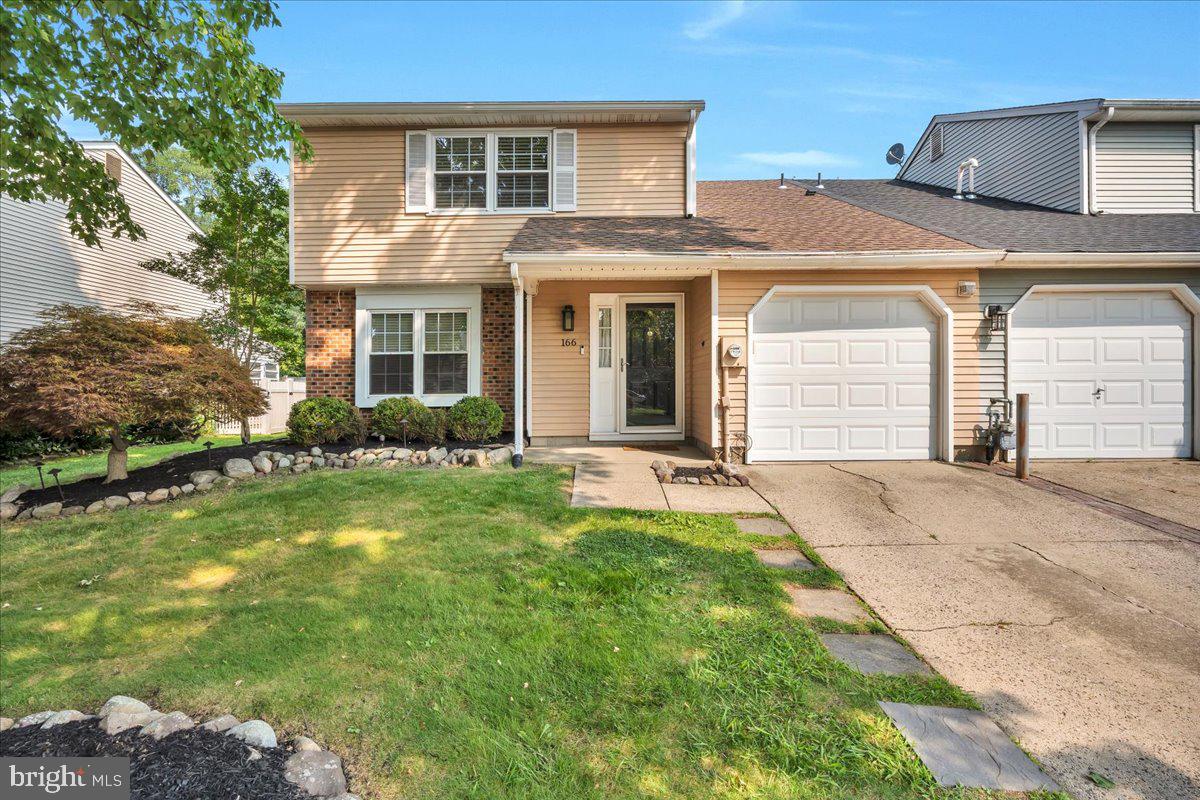 166 Stratton Ln Property Photo 1