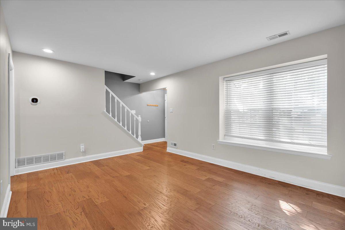 166 Stratton Ln Property Photo 7