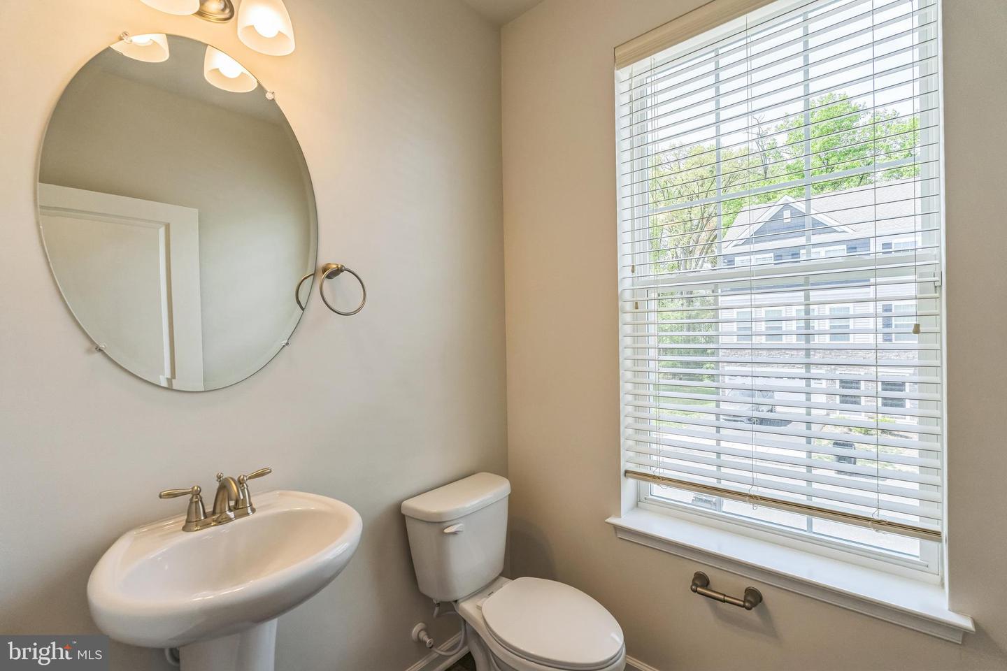 10 Lilac Cir Property Photo 15