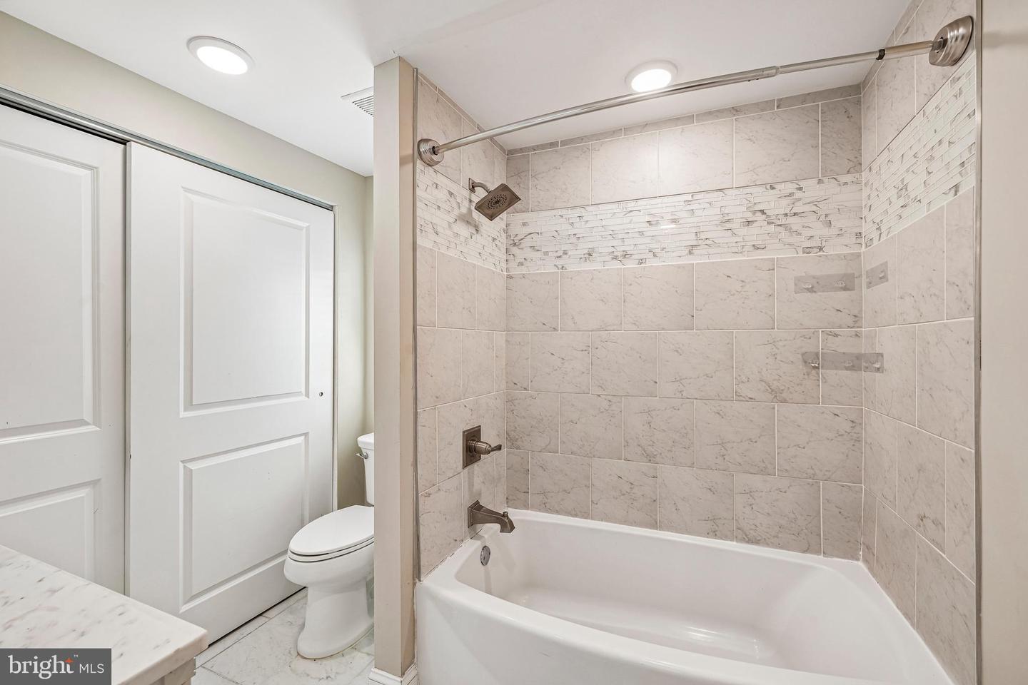 10 Maple Ln Property Photo 26