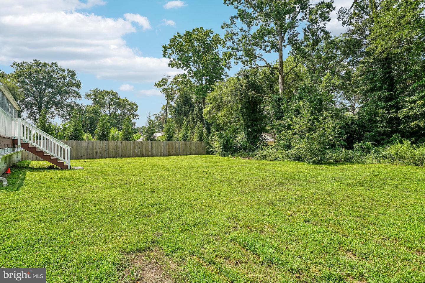 10 Maple Ln Property Photo 38