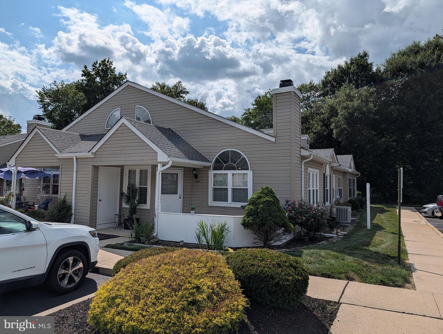 1205 Megans Ln Property Photo 1
