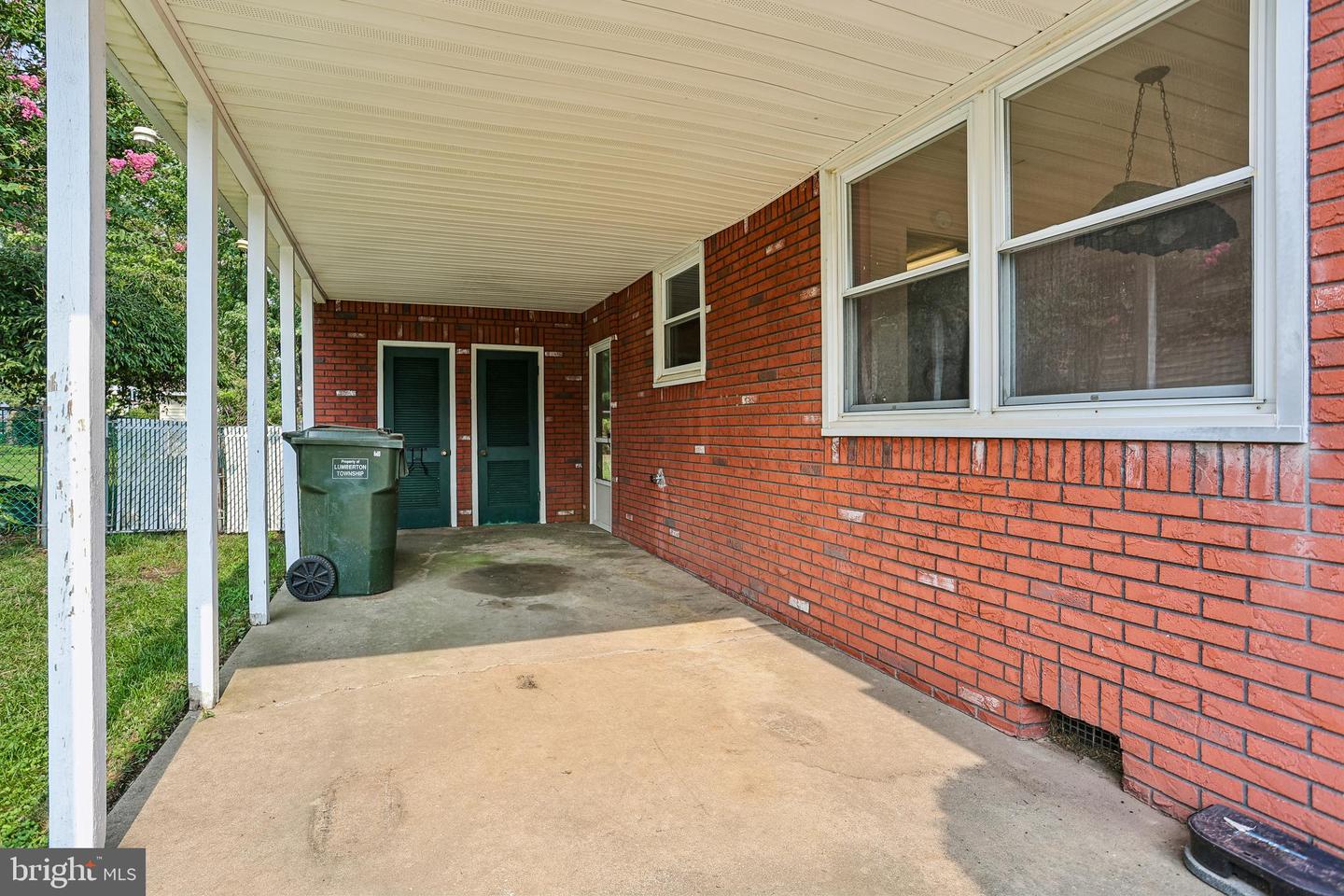 29 Nassau Rd Property Photo 5