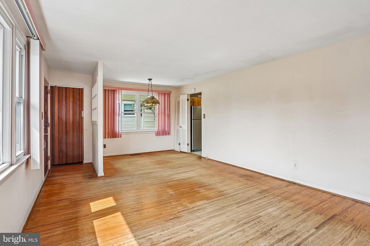 29 Nassau Rd Property Photo 6