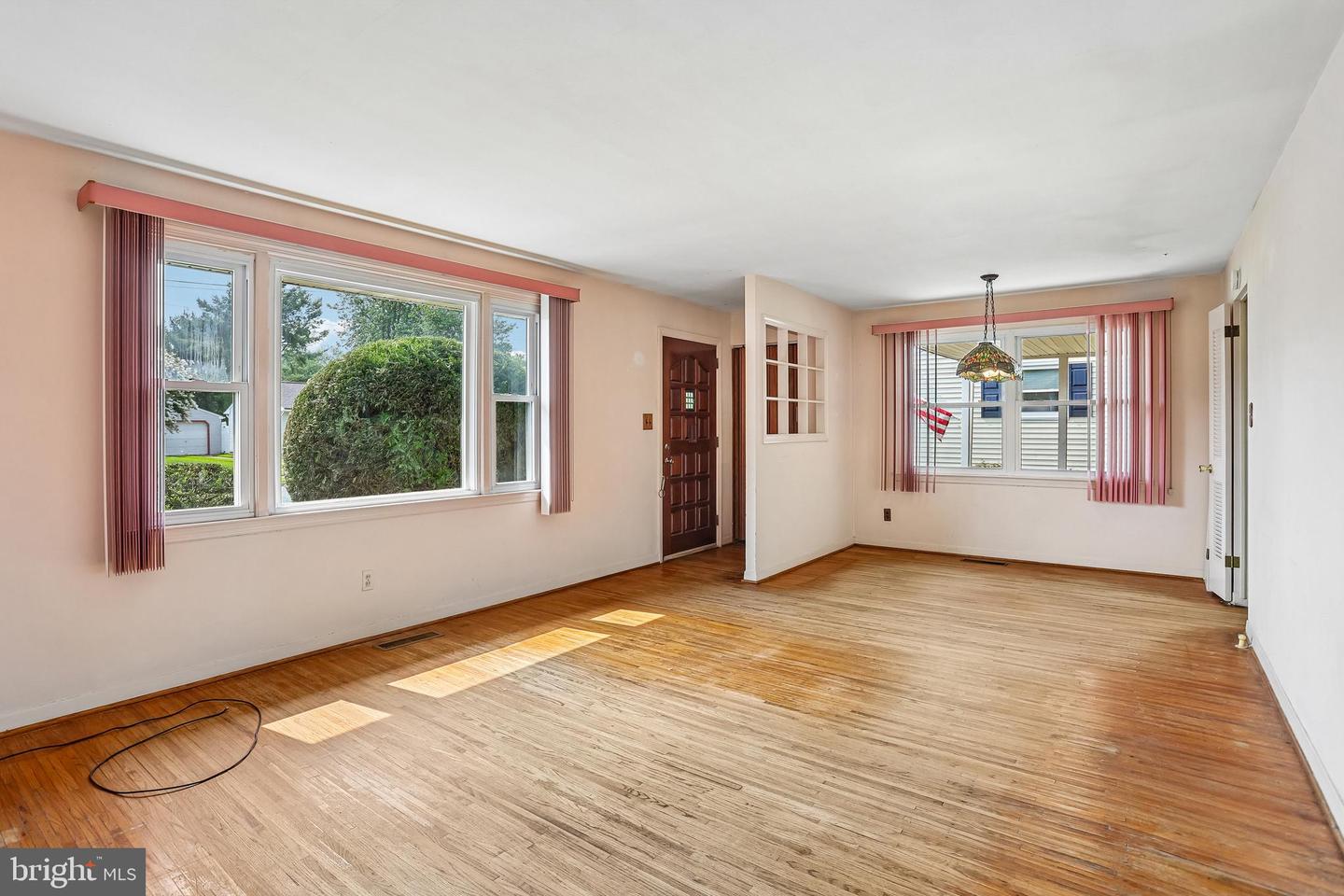 29 Nassau Rd Property Photo 7