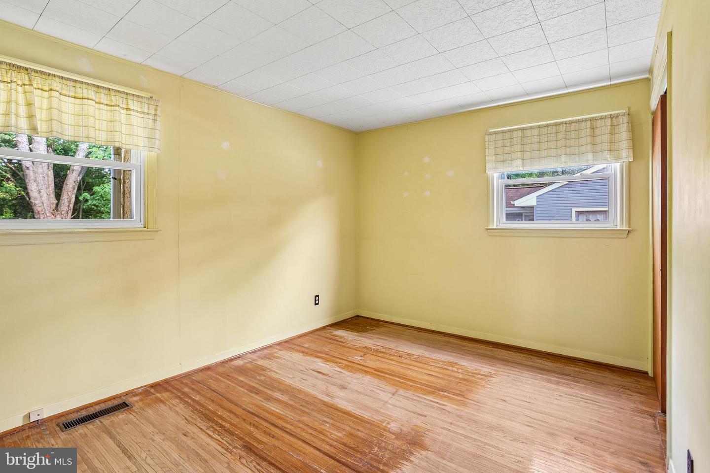 29 Nassau Rd Property Photo 21