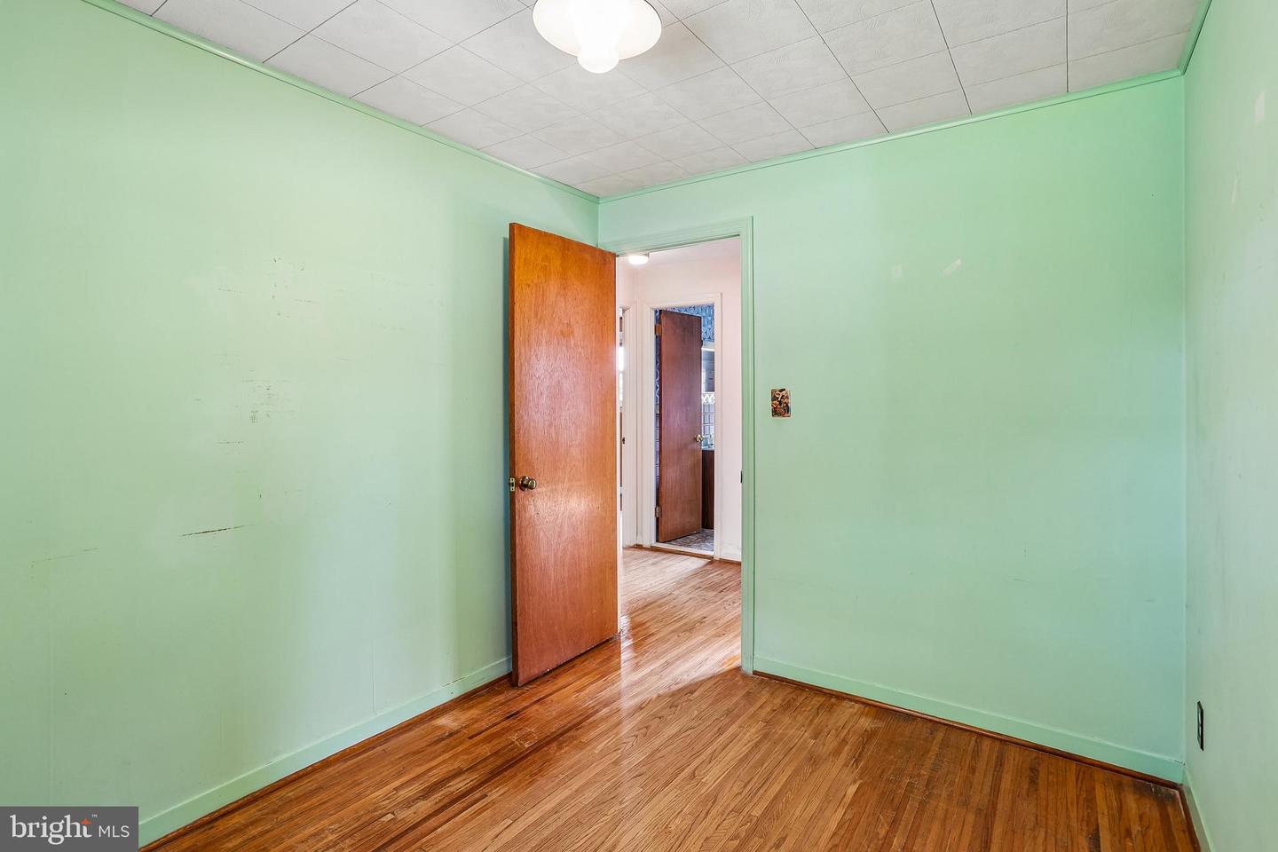 29 Nassau Rd Property Photo 25