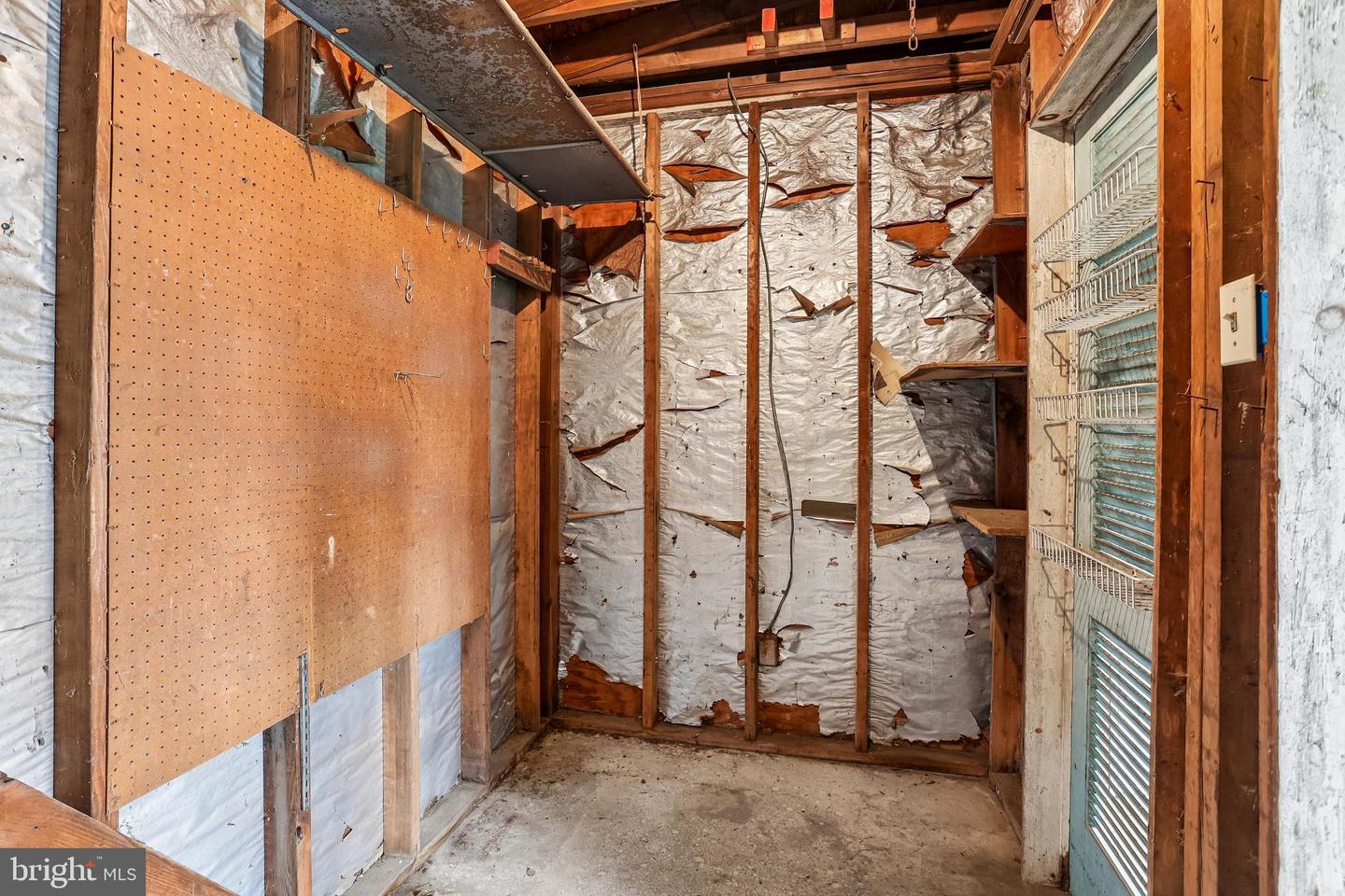 29 Nassau Rd Property Photo 28
