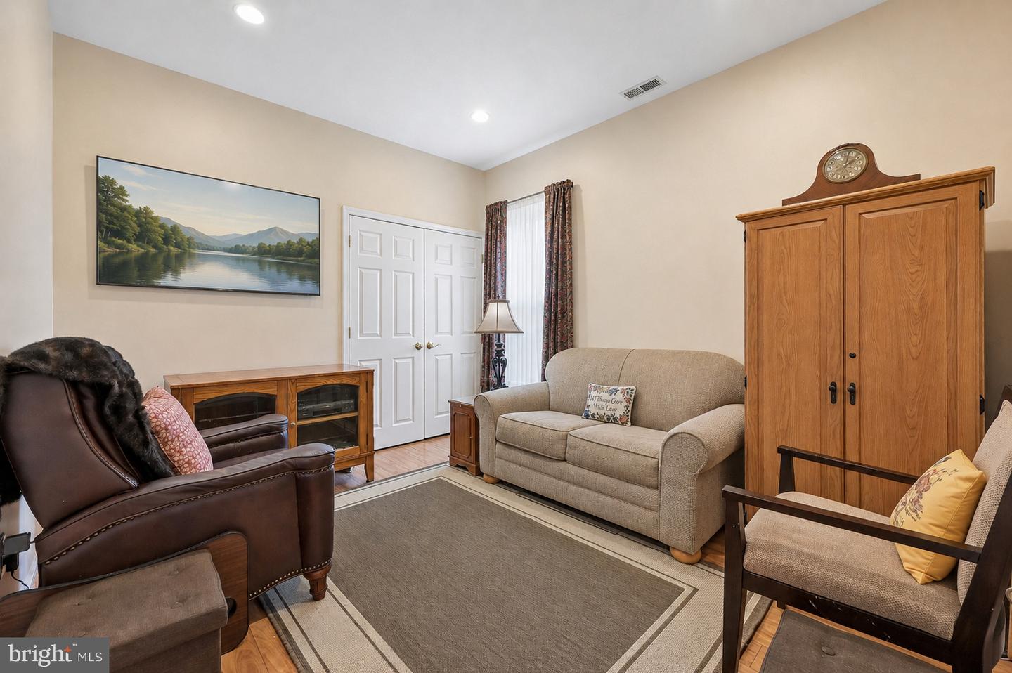 12 Belmont Ave Property Photo 8