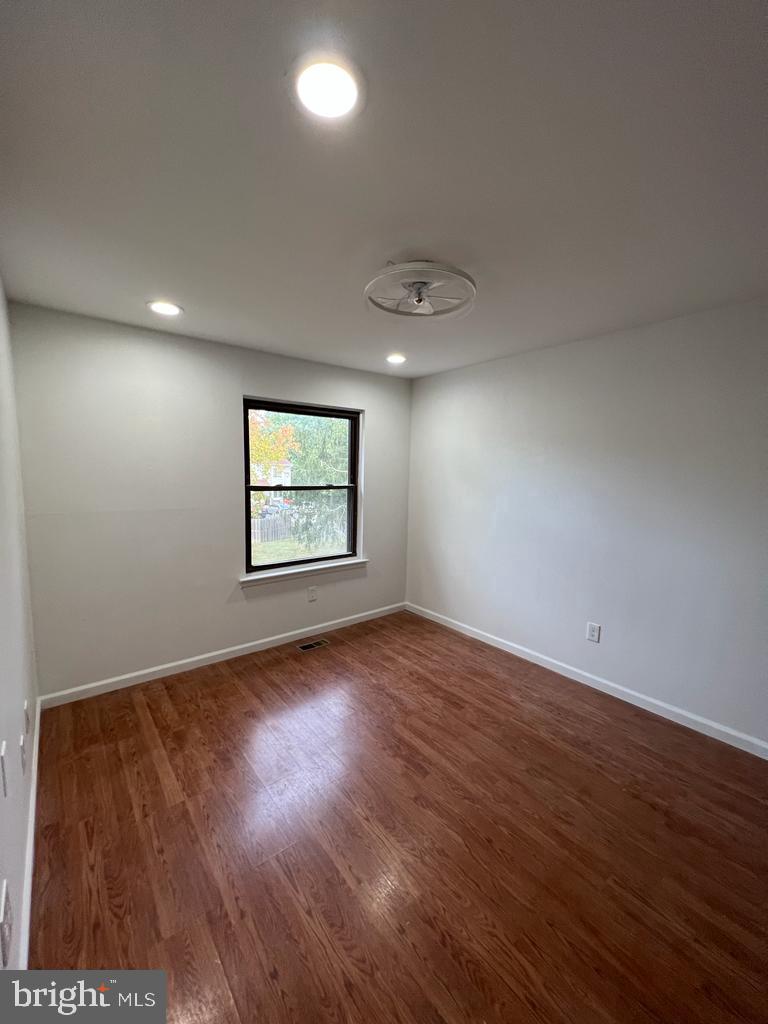 246 Fir Tree Ct Property Photo 5
