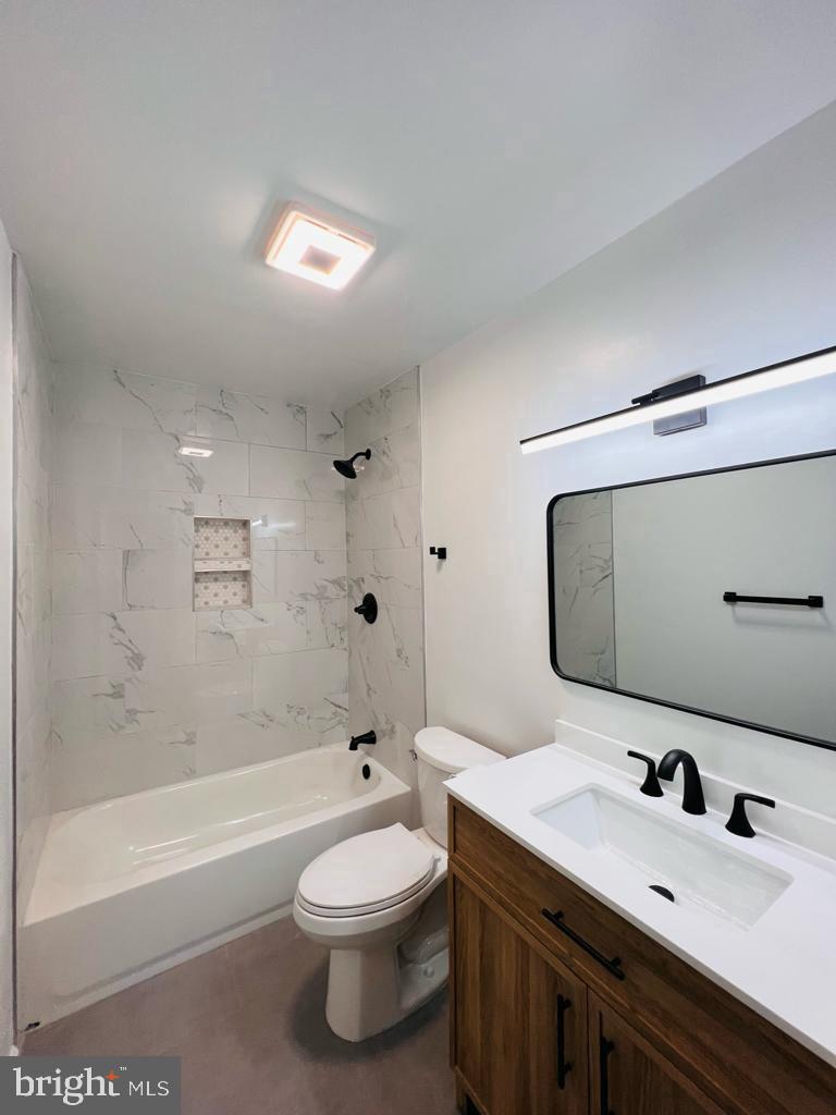 246 Fir Tree Ct Property Photo 10