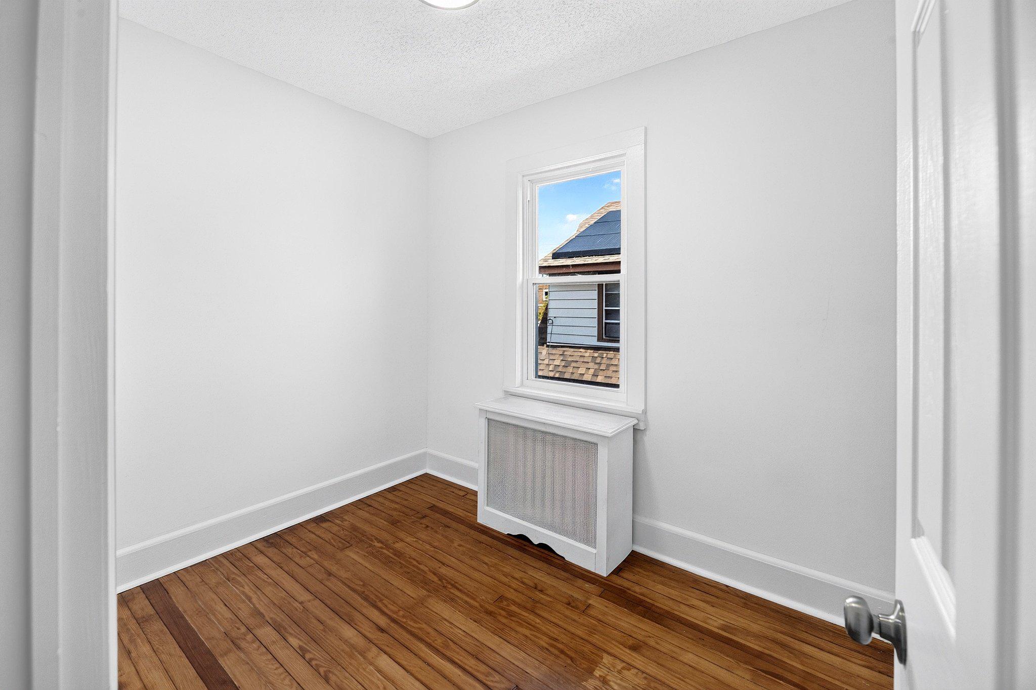 22 Grant St Property Photo 7