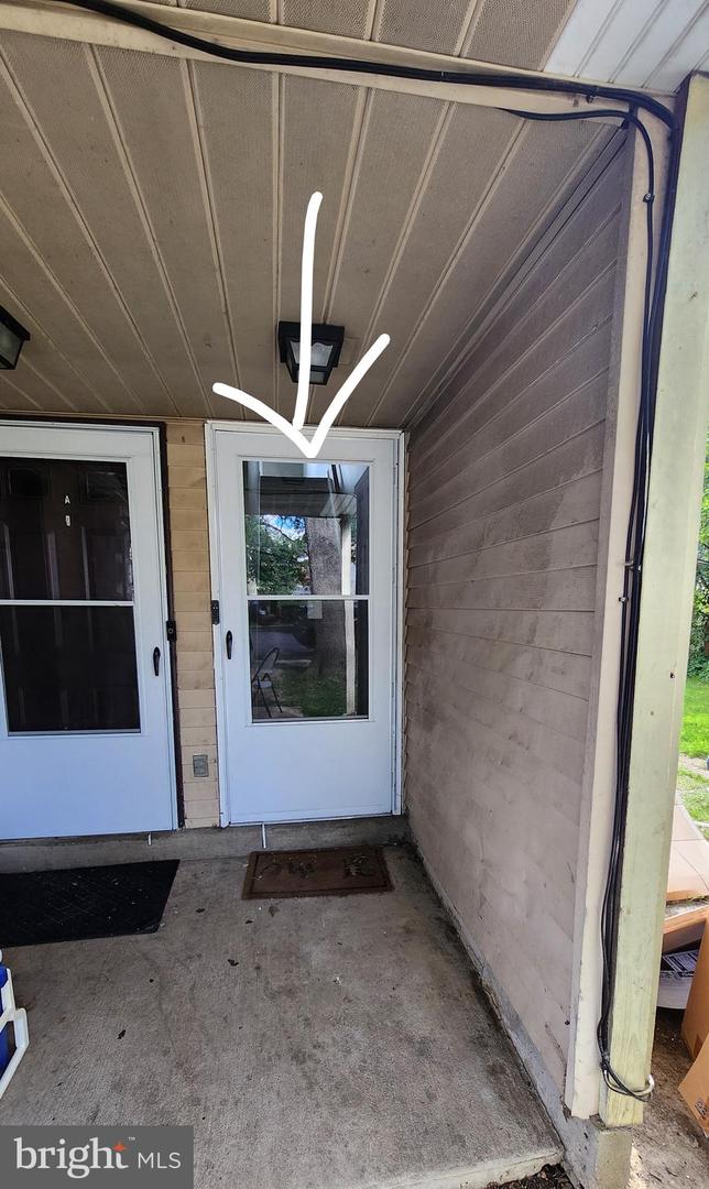 109 Chaucer Rd #b Property Photo 3
