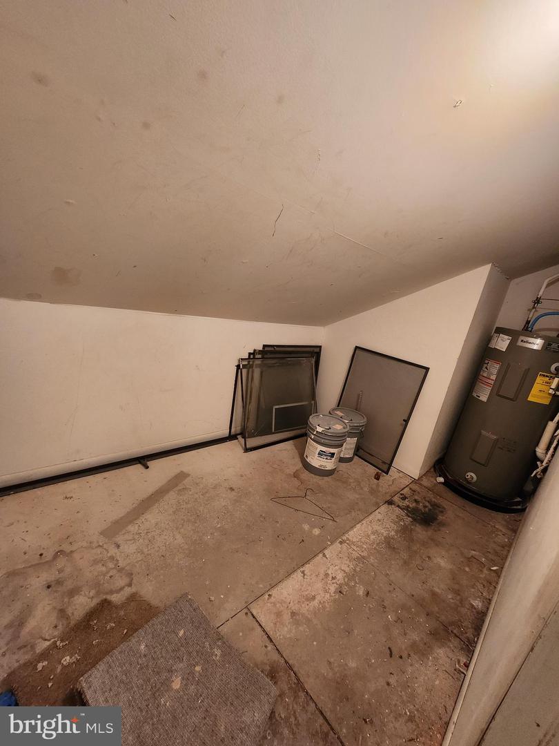 109 Chaucer Rd #b Property Photo 26