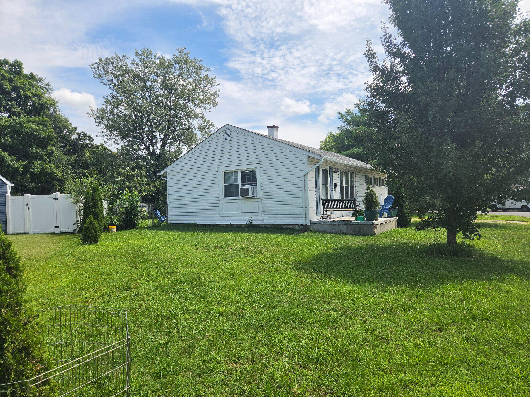 21 Rockland Ter Property Photo 1