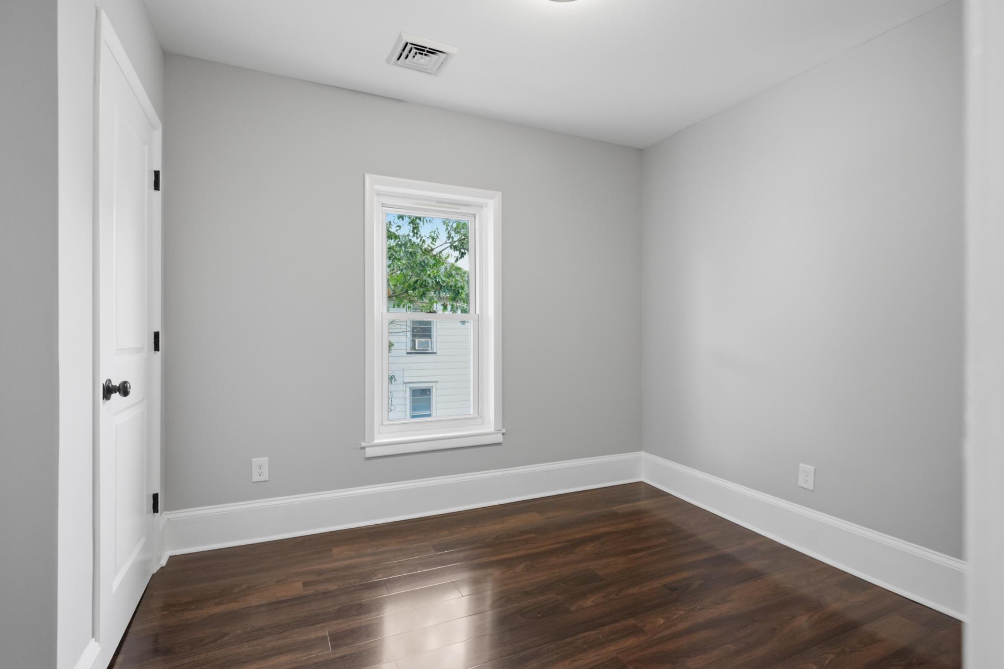 102 Fountain Ave Property Photo 17