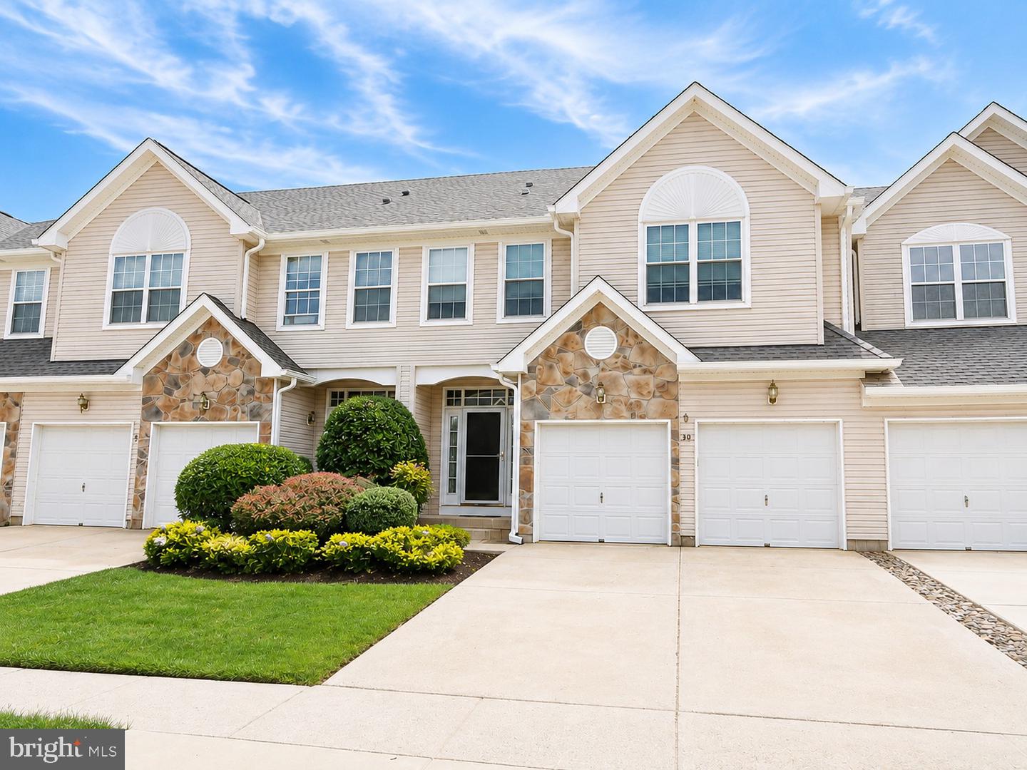 30 Spyglass Ct Property Photo 1